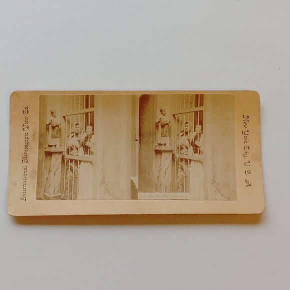 ANTIQUE STEREOGRAPH CARD A Cuban Window Havana CUBA - Picture 1 of 5